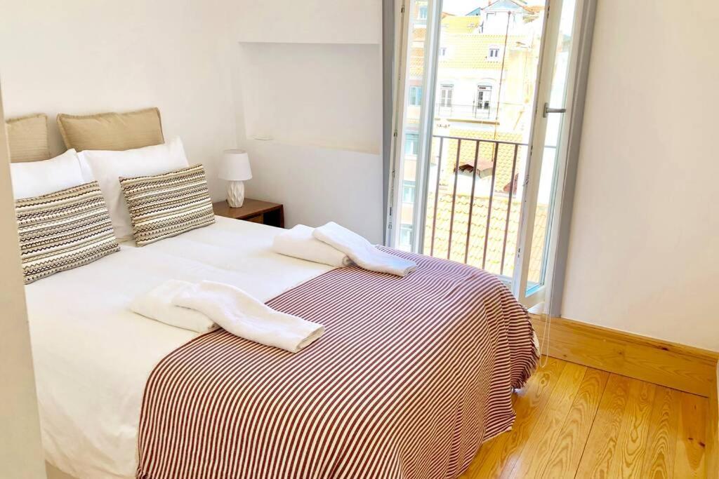 32 Top - Center Of Lisbon Duplex Apartment, Barrio Alto Exterior photo